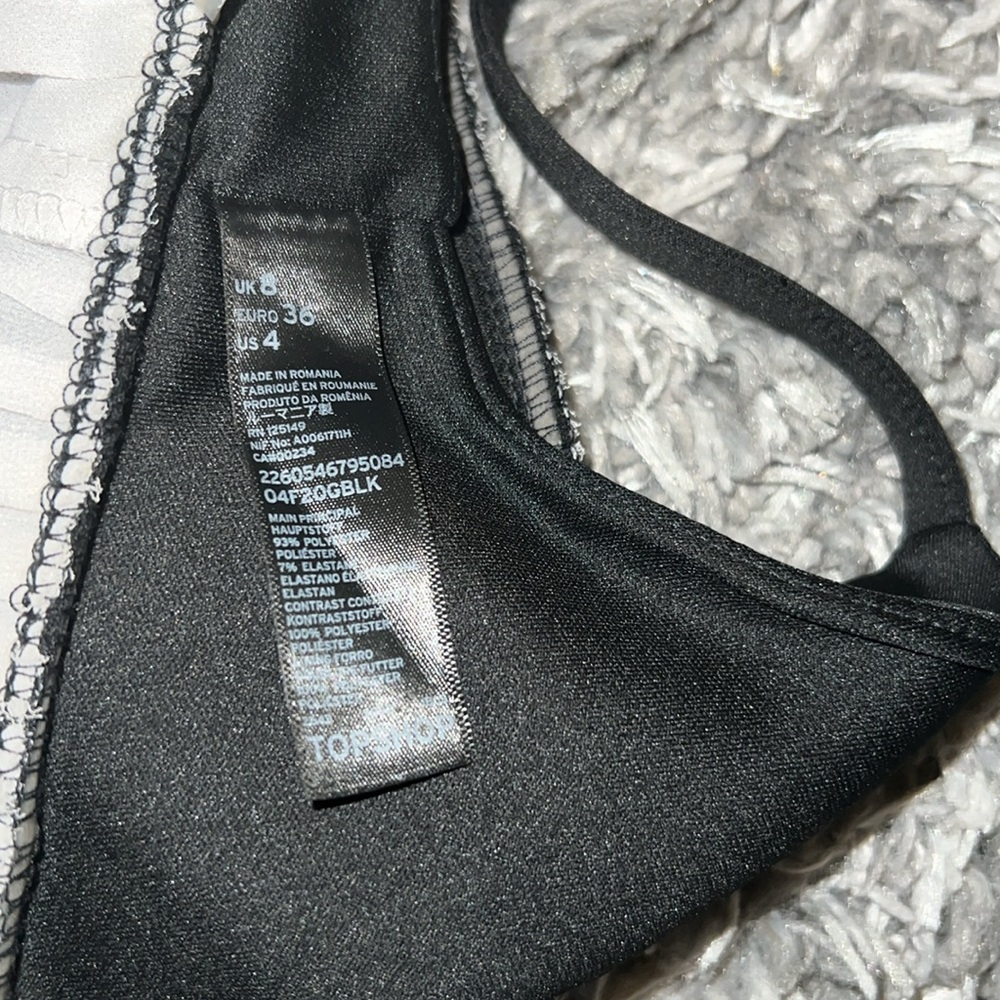 Black and White Pleated Hem Bralette - Picture 4 of 5